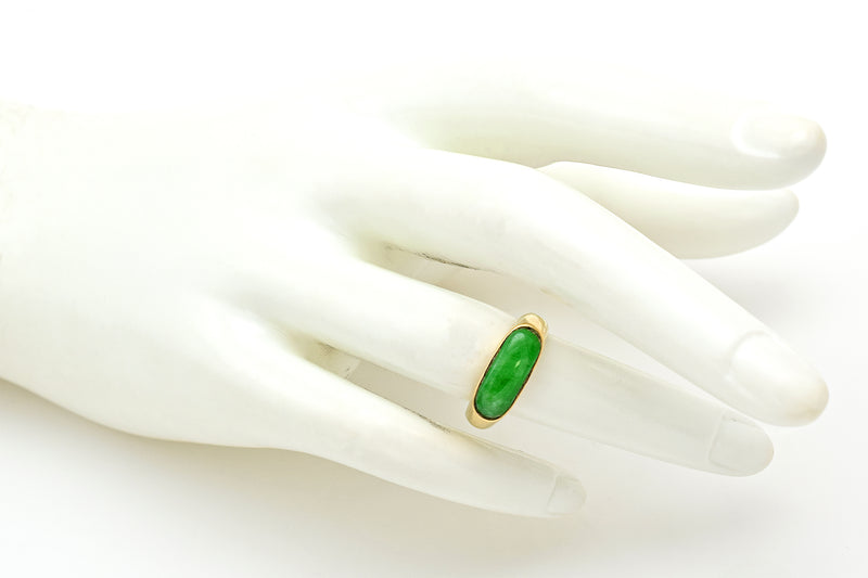 Vintage 14K Yellow Gold Green Jade Saddle Band Ring 3.3 Grams Size 4.75