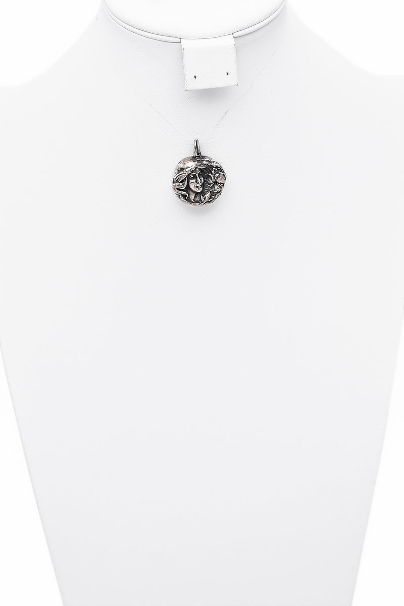 Vintage Henryk Winograd HW 999 Fine Silver Repoussé Woman Flower Pendant 24.5mm