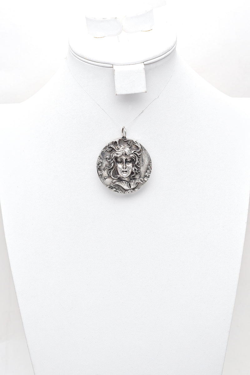 Vintage Henryk Winograd HW 999 Fine Silver Repoussé Flower Maiden Pendant