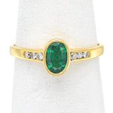 Vintage 18K Yellow Gold Green Spinel & Diamond Band Ring Size 5.25