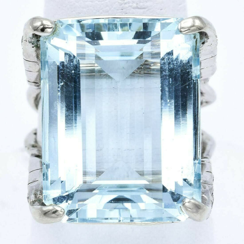 Vintage 14K White Gold 24.63 Carats Aquamarine & Diamond Ring