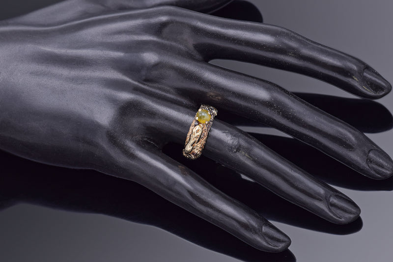 Antique 14K Yellow Gold Chrysoberyl Cat's Eye Lion Band Ring 6.1 Grams