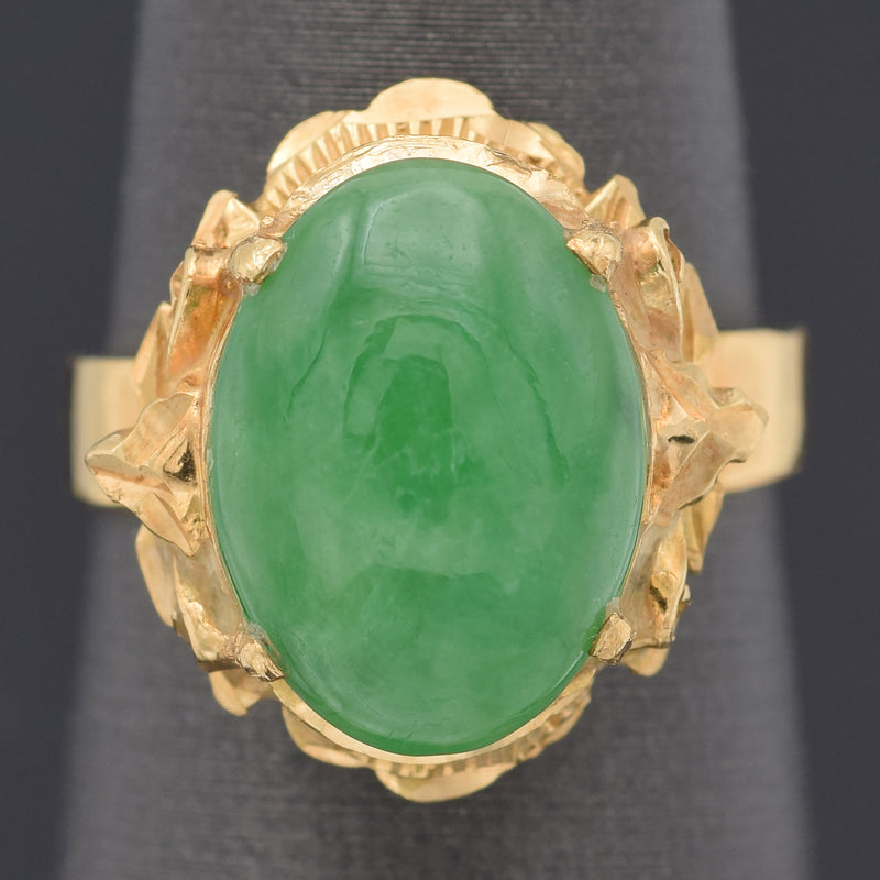 Vintage 18K Yellow Gold 5.08 Ct Green Jade Cocktail Ring