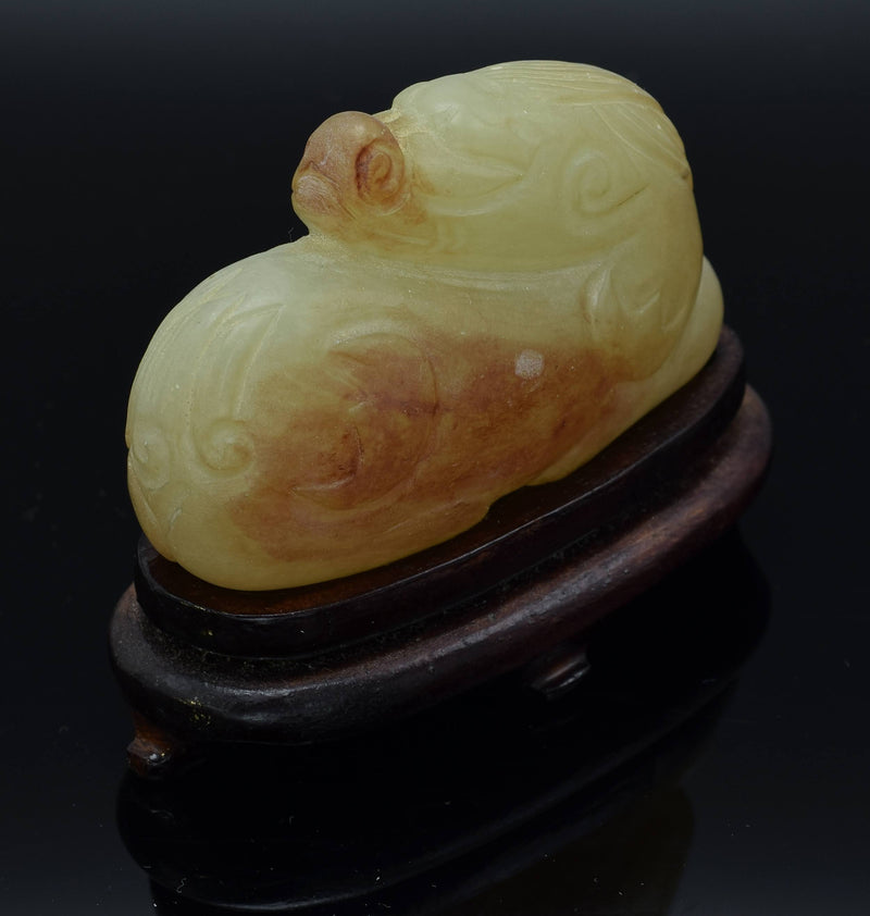 Antique White Red Mutton Fat Jade Carved Lion Beast Figurine with Stand