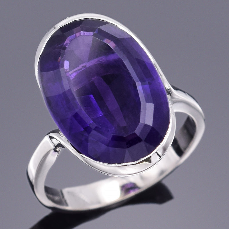 Vintage 18K White Gold 8.68 Ct Amethyst Cocktail Ring 7.7 Grams