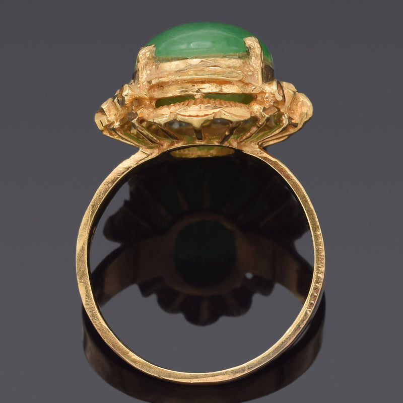 Vintage 18K Yellow Gold 5.08 Ct Green Jade Cocktail Ring