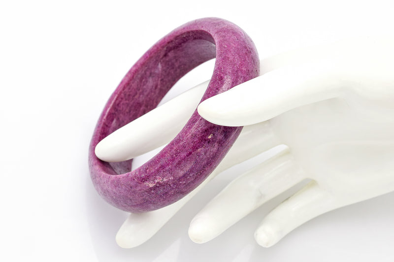 Vintage 734.5 Carat Natural Red Ruby Wide Bangle Bracelet 147.1 Grams