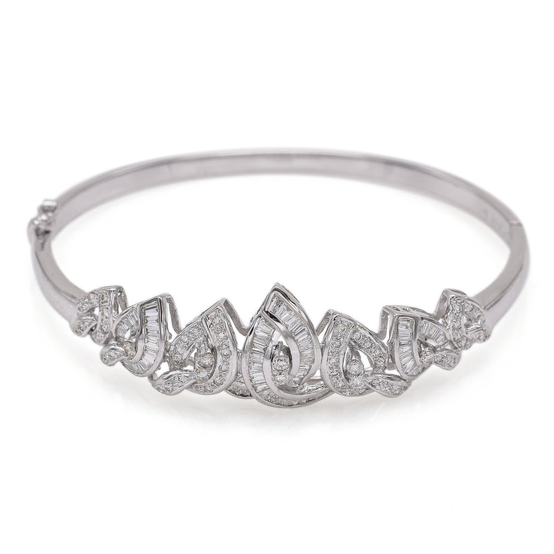 Vintage 18K White Gold 2.17 TCW Diamond Swirl Hinged Bangle Bracelet + Box